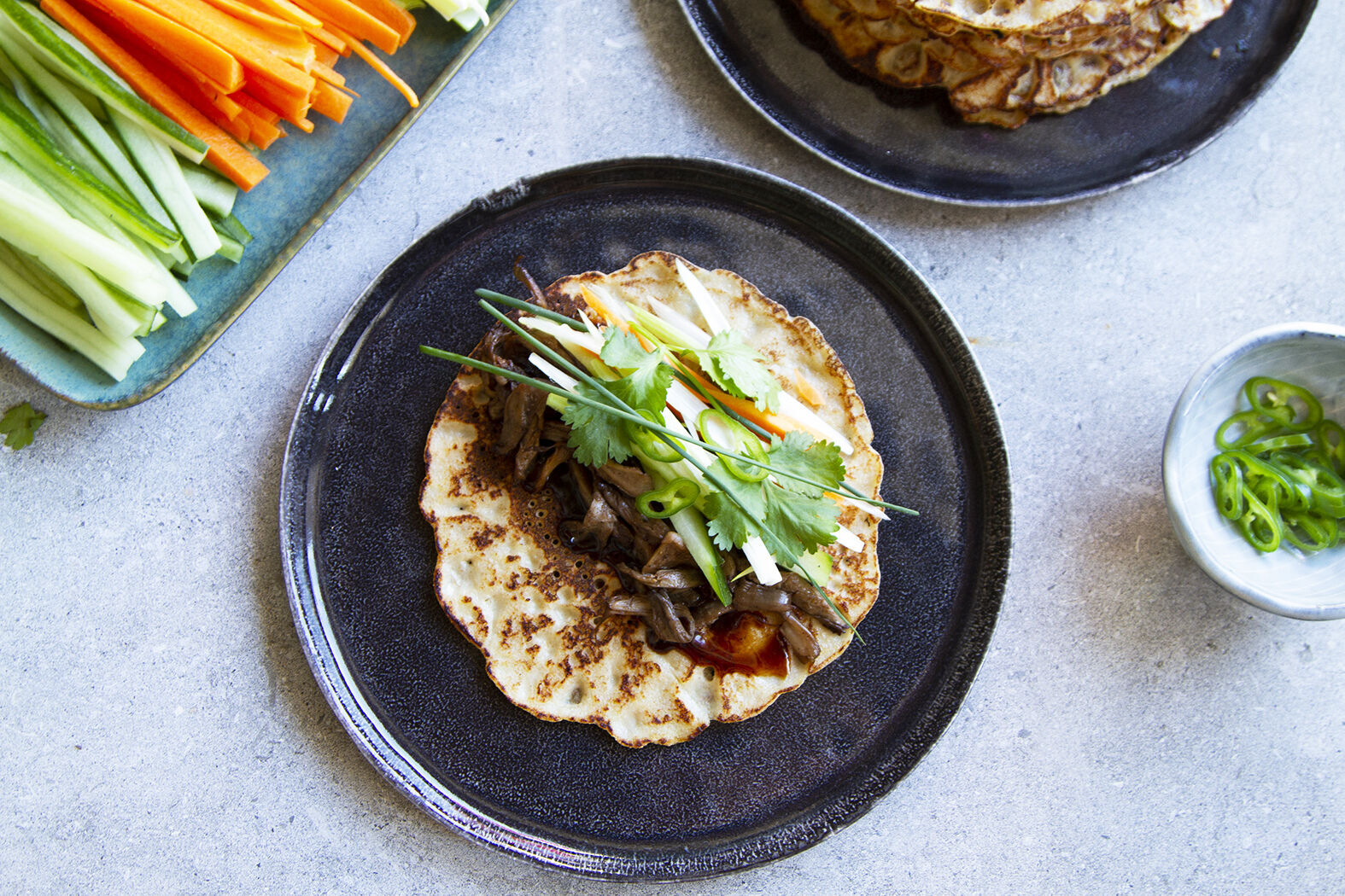 /Magazine/2020/self-care/2020-09-08_Veggie Peking Duck pancakes with crispy oyster mushroom.jpg
